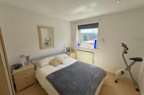 Bedroom 2.jpg