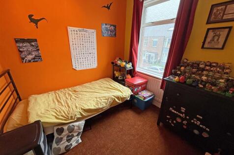 Bedroom 2.jpg