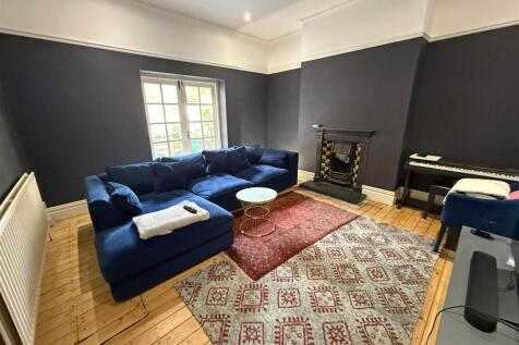Living room.jpg