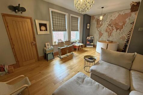 Living room.jpg