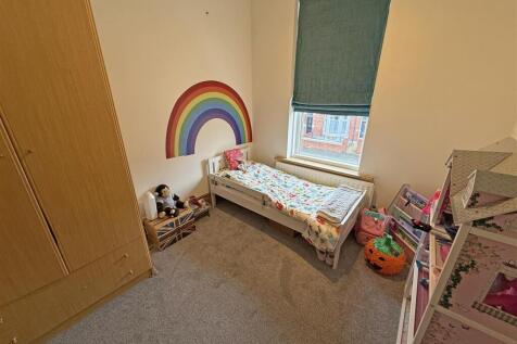 Bedroom 2.jpg