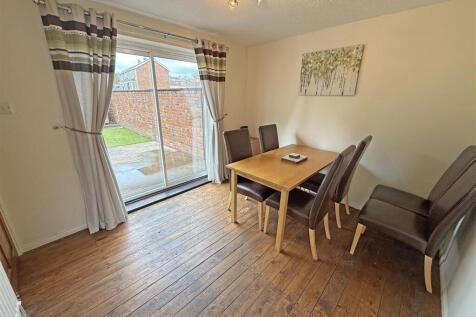 Dining room.jpg