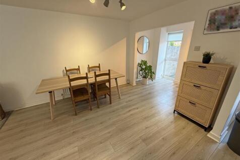Dining room v2.jpg