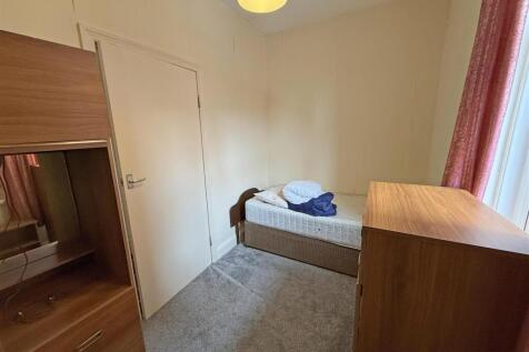 Bedroom 3.jpg