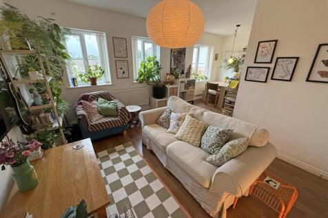 Living room v3.jpg
