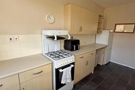 Kitchen v1.jpg