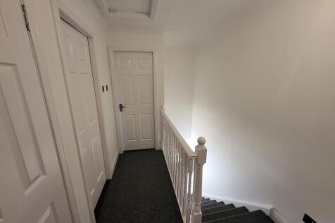 Upper landing