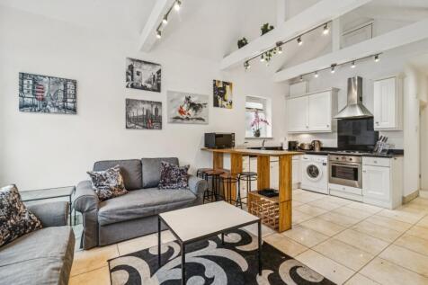 Studio House