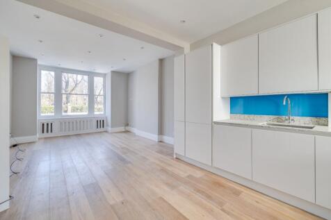 Kitchen/Reception