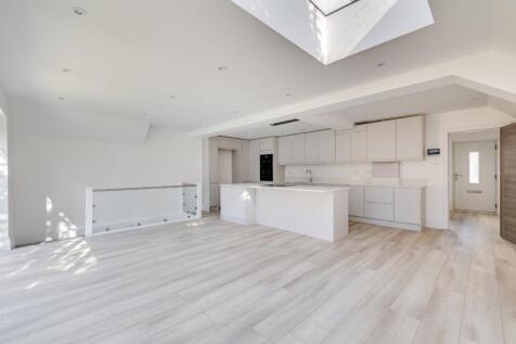 Kitchen/Reception