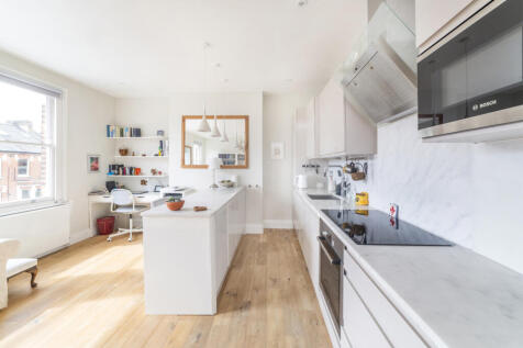 Reception/Kitchen