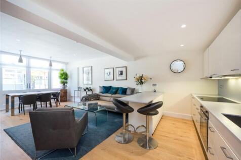 Kitchen/Dining Area