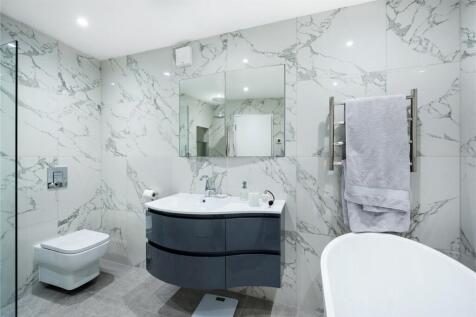 Master En-Suite