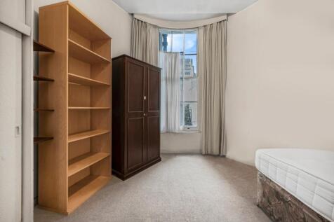 Bedroom/Reception