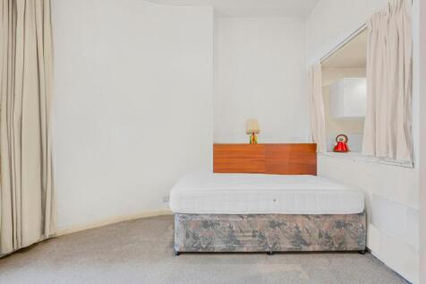 Bedroom/Reception