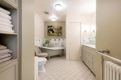 Ensuite Bathroom