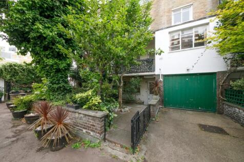 Exterior &amp; Garden
