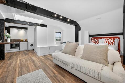 Studio Apartment