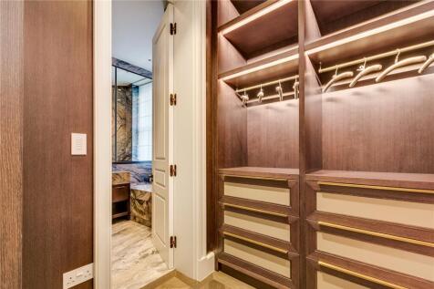 Walk In Wardrobe