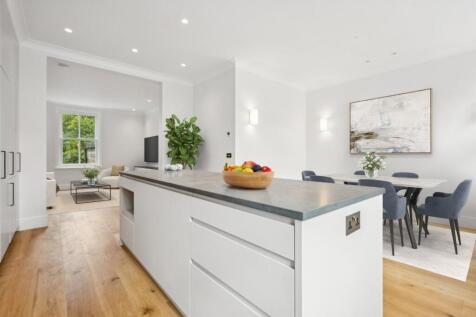 Kitchen/Reception