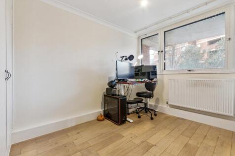 Bedroom/Study