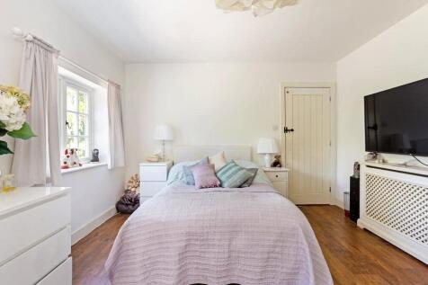 A BEDROOM 1B.jpg