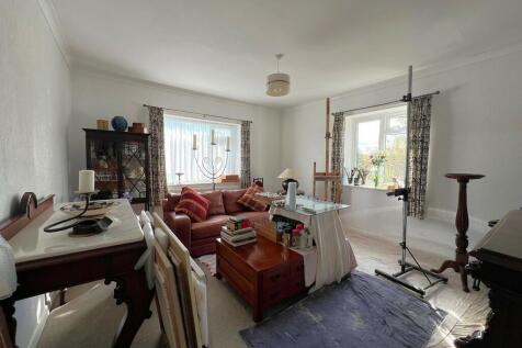 top floor flat si...