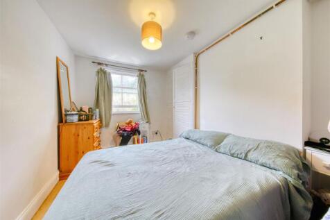 Raised ground floor flat