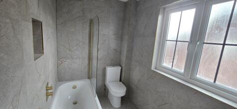 Family Bathroom a