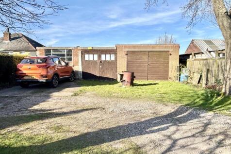 Garage/workshop