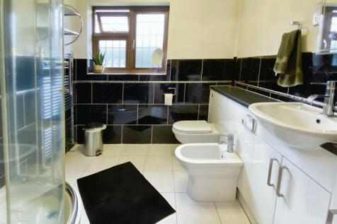 En Suite Two