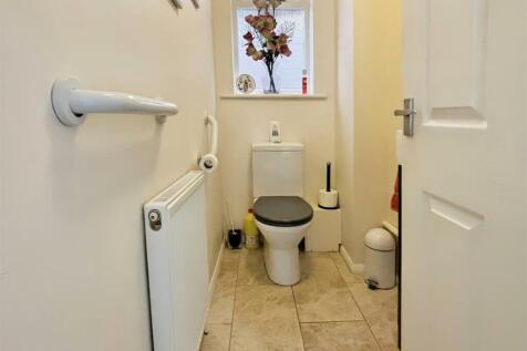WC/Cloakroom