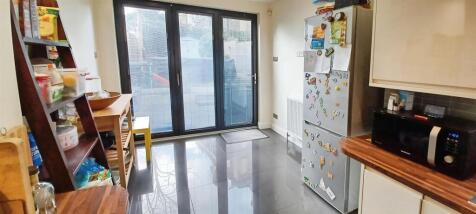 Breakfast Area/Bi-Fold Doors