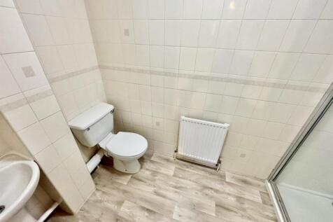 Ensuite Shower Room W/C