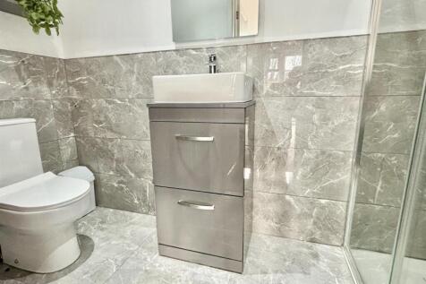 Ensuite Shower Room W/C