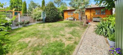Garden/Summerhouse