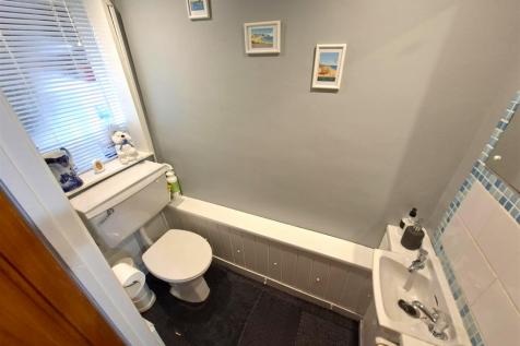 WC/Cloakroom