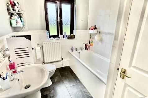 Bathroom W/C
