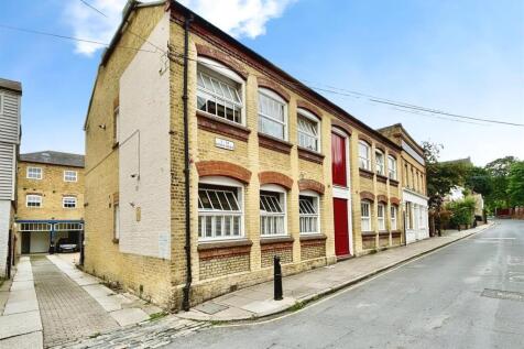 Kings Mews