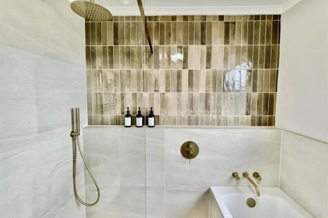 Bathroom/Shower Room W/C