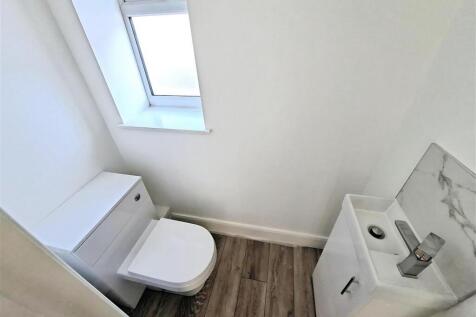 WC/Cloakroom