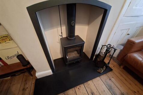 Log Burner/Dining Room