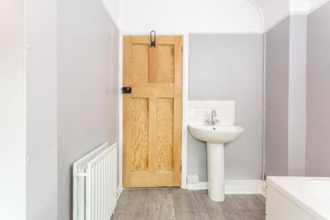 Upstairs bathroom
