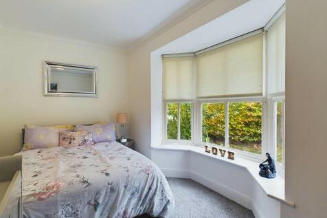 Study/Bedroom 5