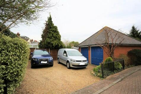 Driveway/double g...