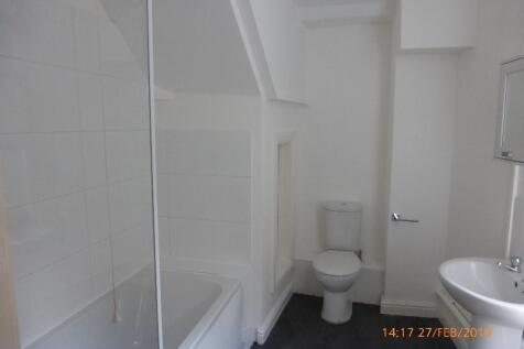 Spacious bathroom