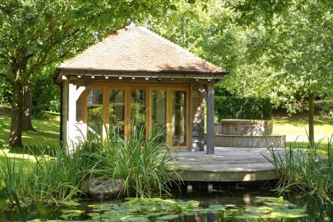 Swimming pond