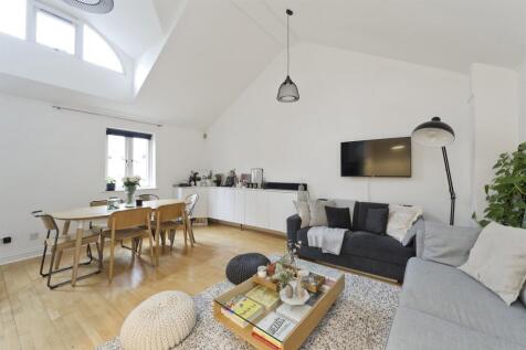 Reception&#43;Room&#43;alt&#43;v