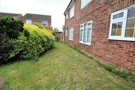 COMMUNAL GARDENS: