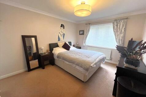 Main Bedroom Suite